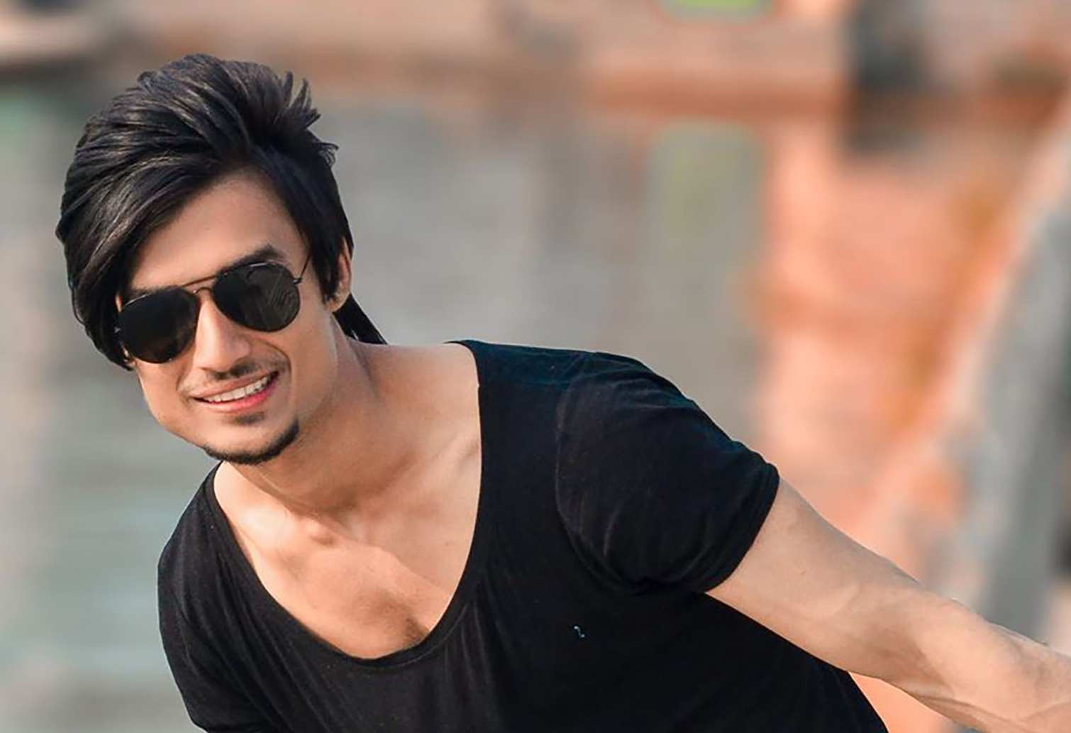 Abraz Khan Biography